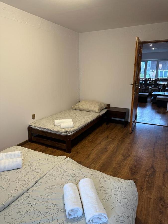 Agroturystyka Alpaka Konradow Apartment Konradow  Exterior photo
